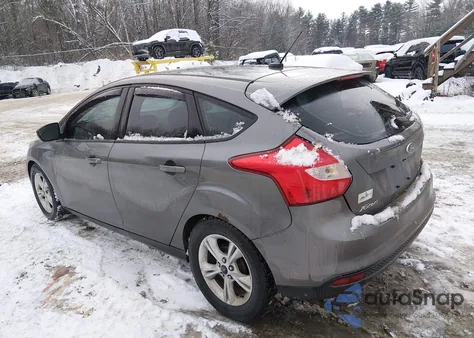 2013 Ford Focus Se z USA, uszkodzony, nr VIN 1FADP3K22DL379736